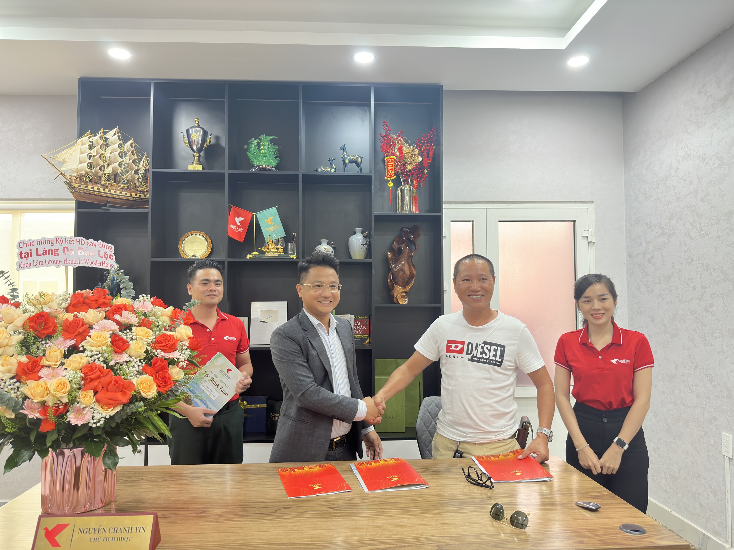 Làng Oa Bảo Lộc-Lễ ký kết cộng đồng chung tay xây dựng 14.lang oa bao loc le ky ket cong dong chung tay xay dung