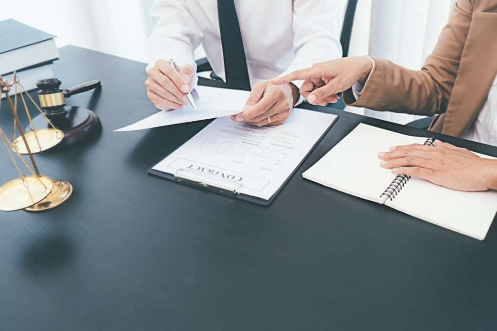 hỗ trợ hoàn tất quy trình thủ tục một cách nhanh chóng