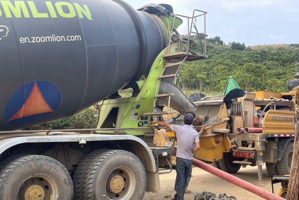 tiến độ xây dựng làng oa bảo lộc