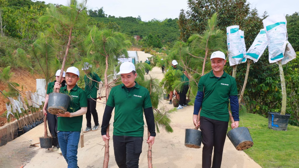 Kiến Tạo Gốc Rễ: Hành Trình Trải Nghiệm Thực Tế Tại Làng Oa Bảo Lộc aman retreat 2