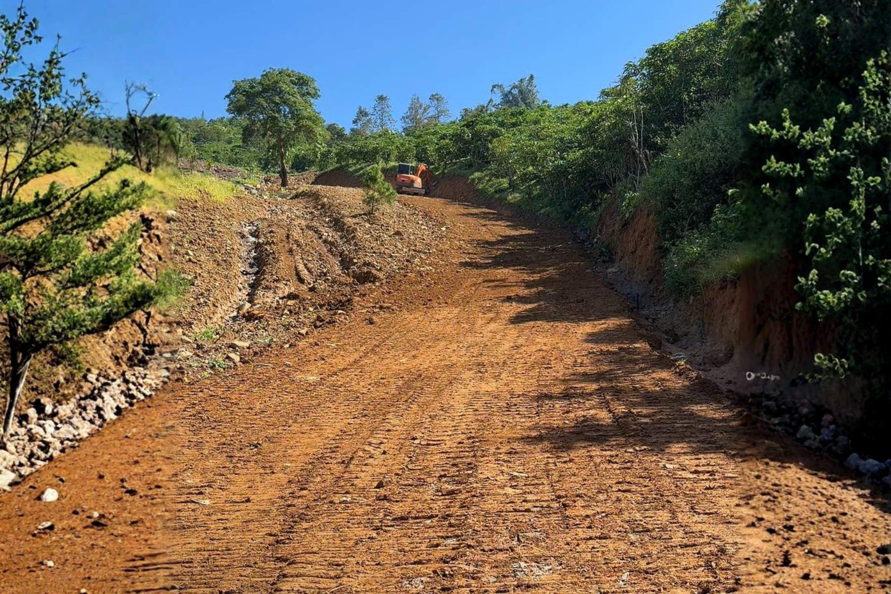 Thi Công Đường Kết Nối Làng Oa Cloud – Làng Oa Retreat