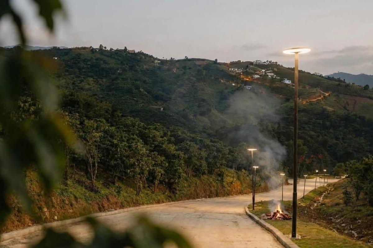 aman Bảo Lộc nằm ở ngưỡng cửa đại ngàn bảo lộc sương mù và nắng vàng như mật