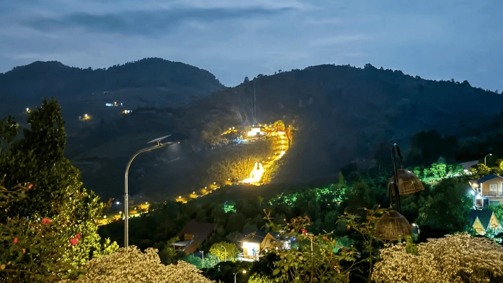 Làng oa là gì? Nơi người thành phố tìm thấy ngôi nhà thứ hai ở bảo lộc Đằng sau ngôi làng oa bảo lộc ngày hôm nay là một câu chuyện khởi nguồn không có gì hào nhoáng chỉ có sự thật, nước mắt và lòng người.